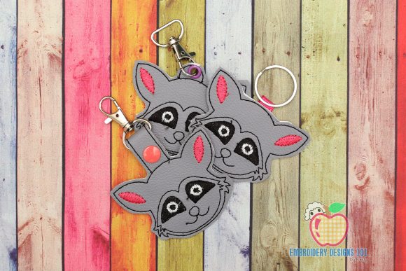 Raccoon Face In The Hoop Keyfob Design Review